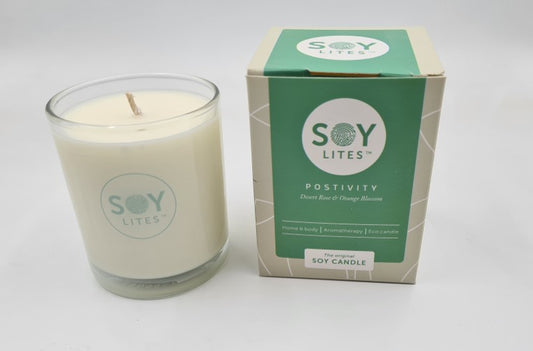 Soylites Soja home fragrance kaars Positivity; Desort Rose, Orange Blossom. 15 uur